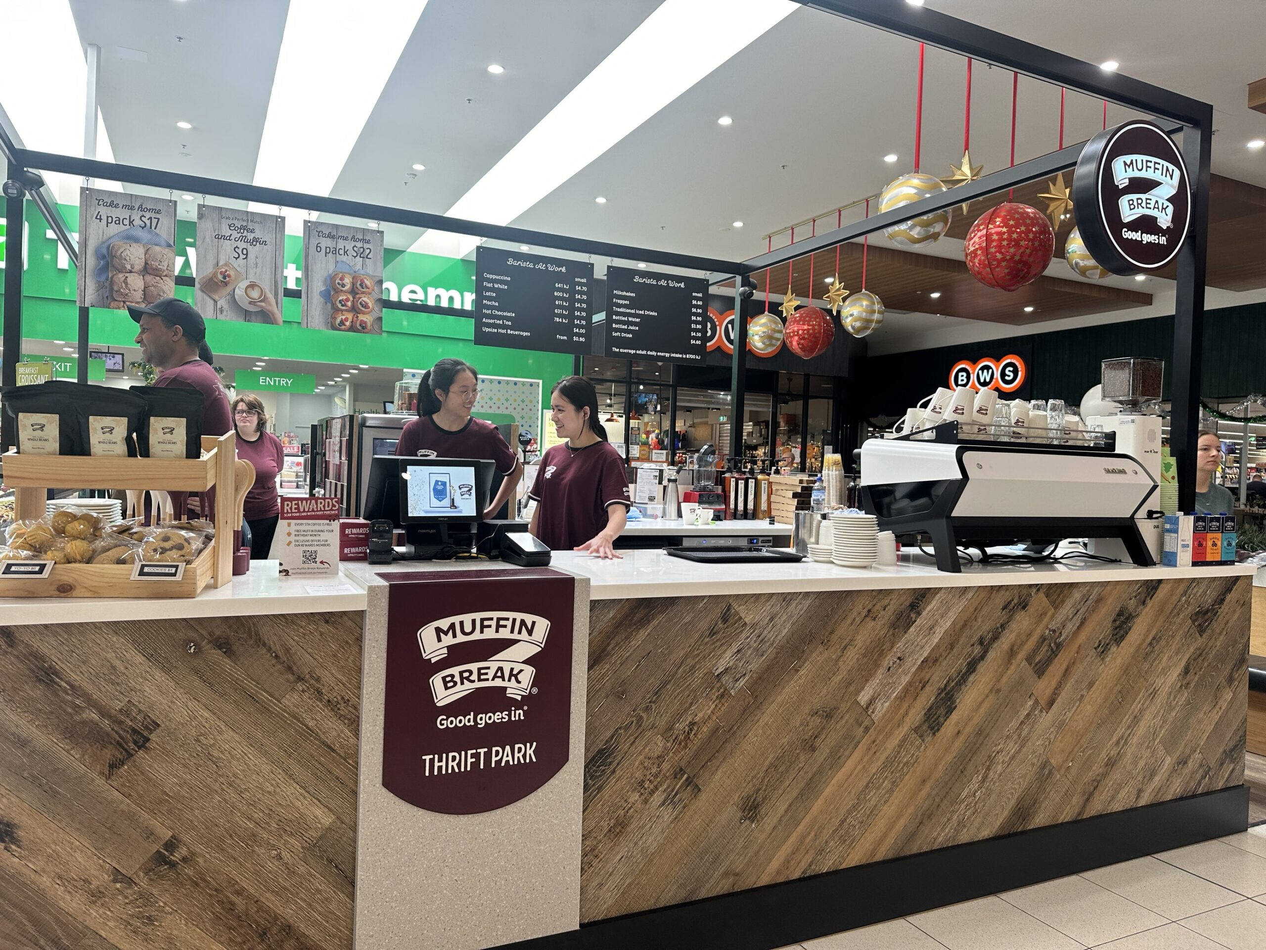 Baking Christmas magic – Introducing our newest bakery café at Muffin Break Thrift Park Shopping Centre!